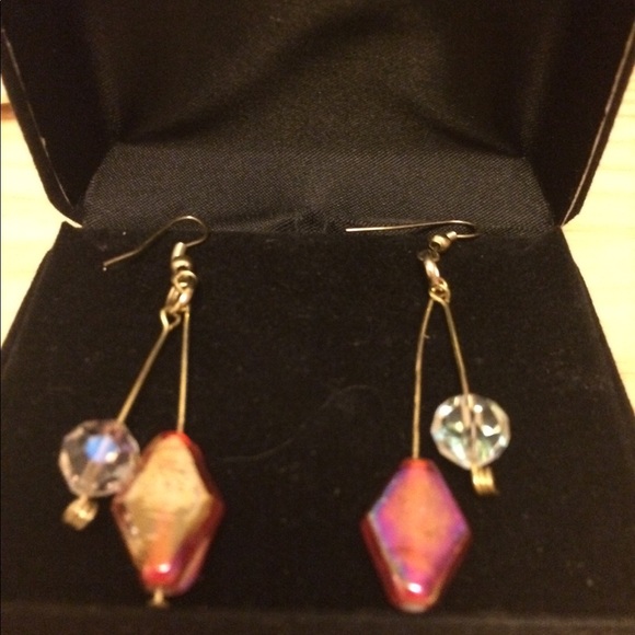 Vintage Red & Gold Dangle Earrings - Picture 3 of 4